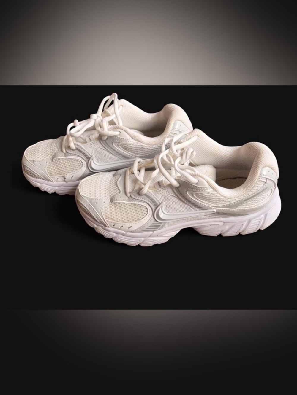 Women's Nike Running Shoes- V5 RNR Shoe-White/Metallic Silver/White